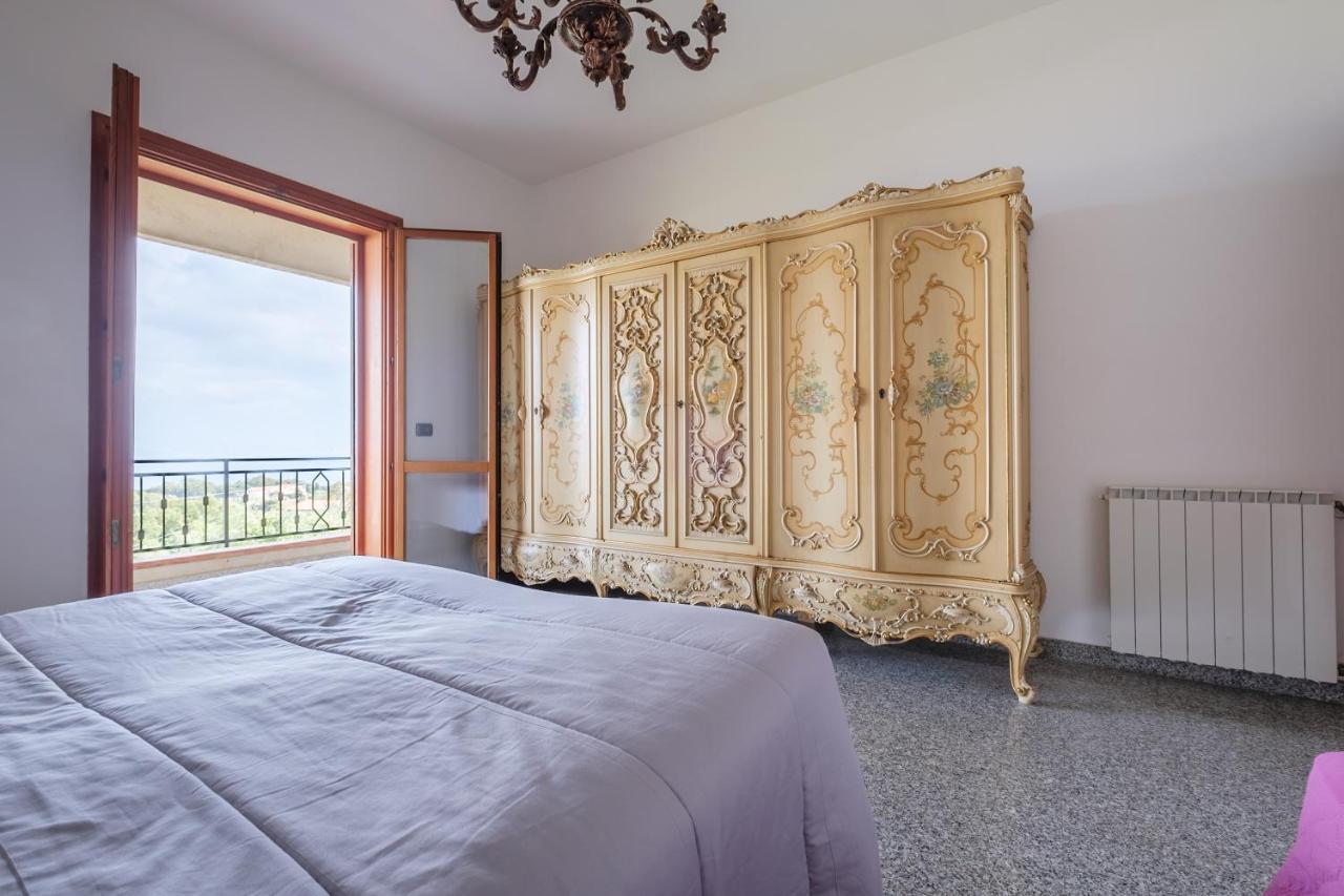 Villa Emy Messina Exterior photo
